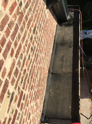 Union des Toitures Belges, Rejointoiement à Dottignies